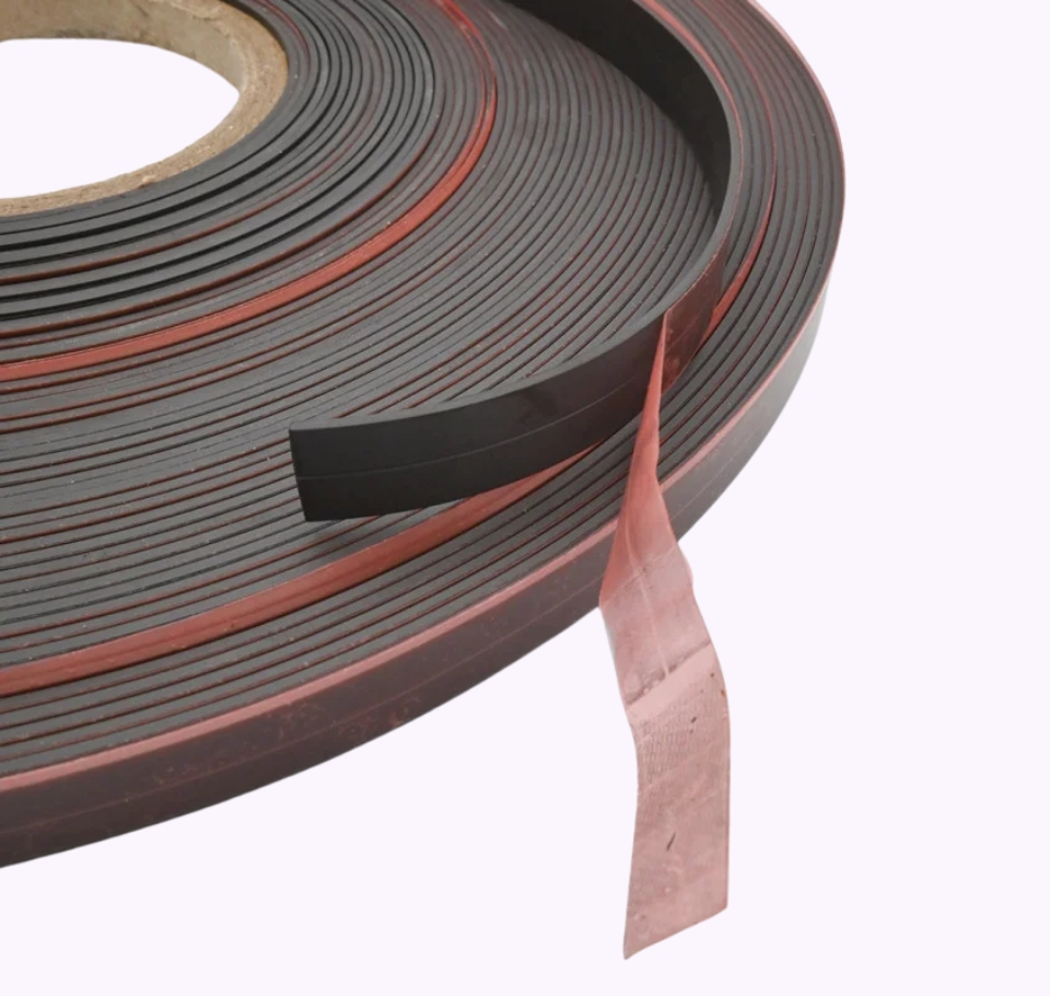 ruban magnétique adhésif